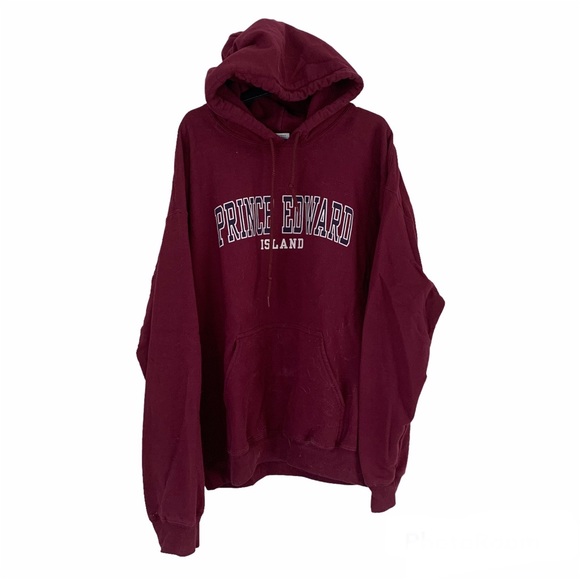 ✨3/$15✨ Prince Edward Island Maroon Hoodie - Picture 1 of 3